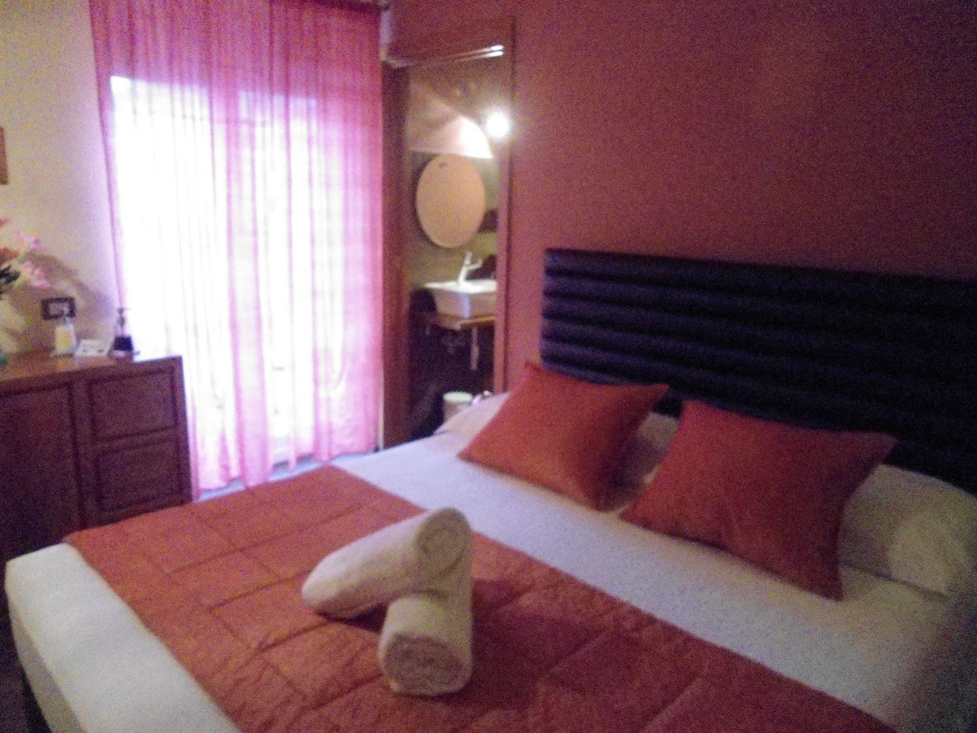 Aida Charming Rooms Рим Екстер'єр фото